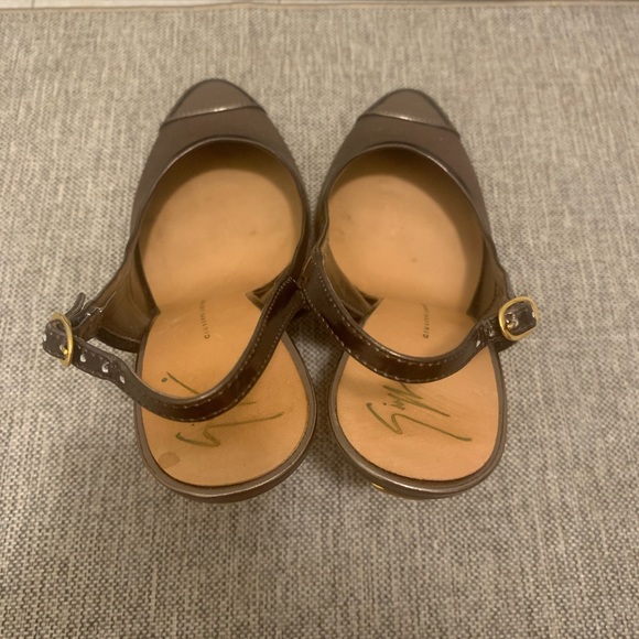 Giuseppe Zanotti Viv 100 Ritter Silk Caged Geometrical Gold Heels Size 39/5 - Picture 12 of 15